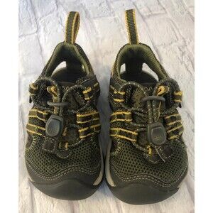 Teva size 4 toddler closed toe sandals